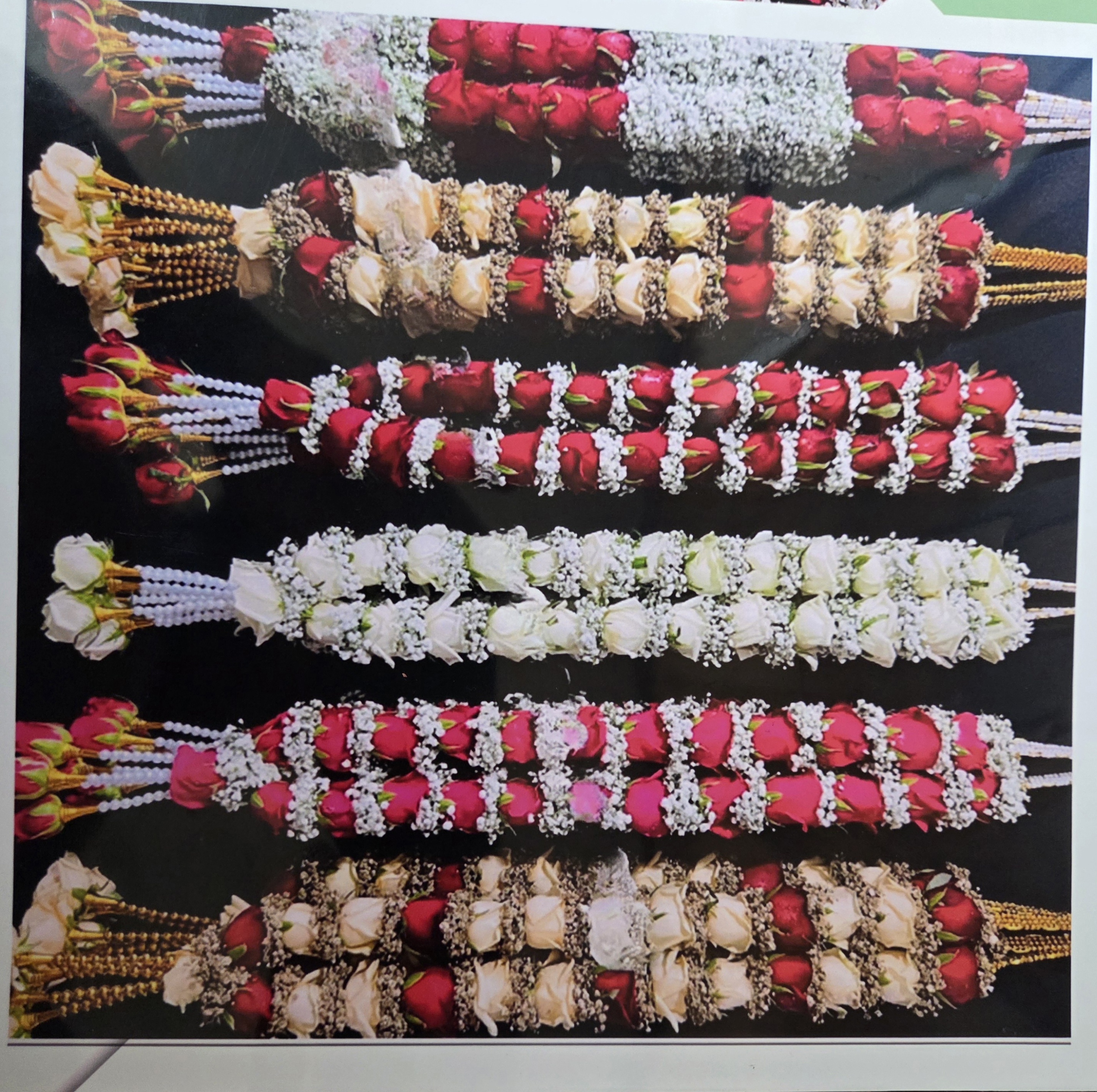 Roses Babybreath Garlands